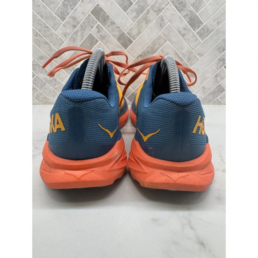 Hoka One One hoka one